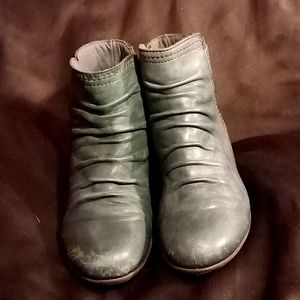 Rockport Leather Ankle Bootie, Women's Size 8 in Teal